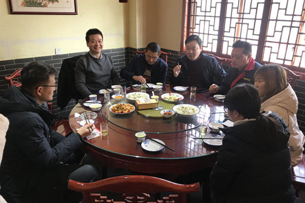 冬至大如年，人間小團(tuán)圓